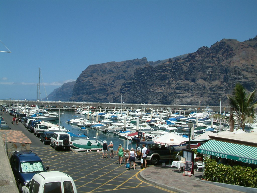 Port w Los Gigantes